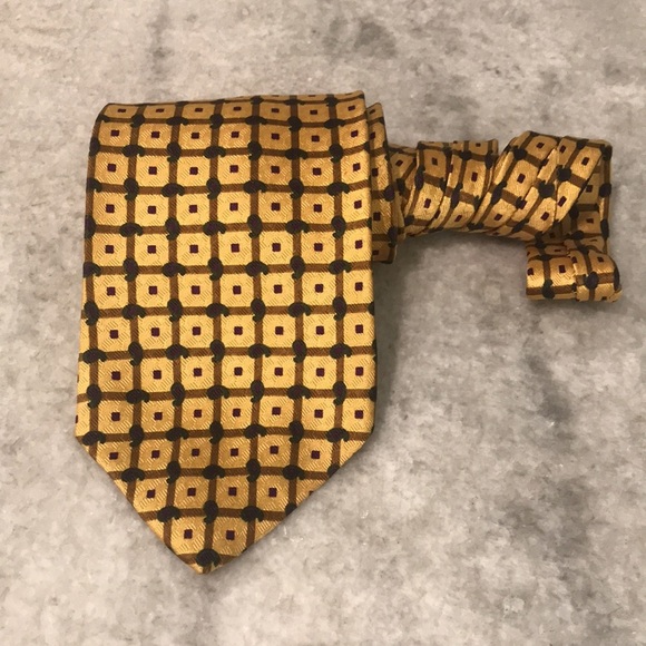 James Davis Gold Silk Tie Mens Necktie Italy XMI Geometric Print Designer - Picture 3 of 6